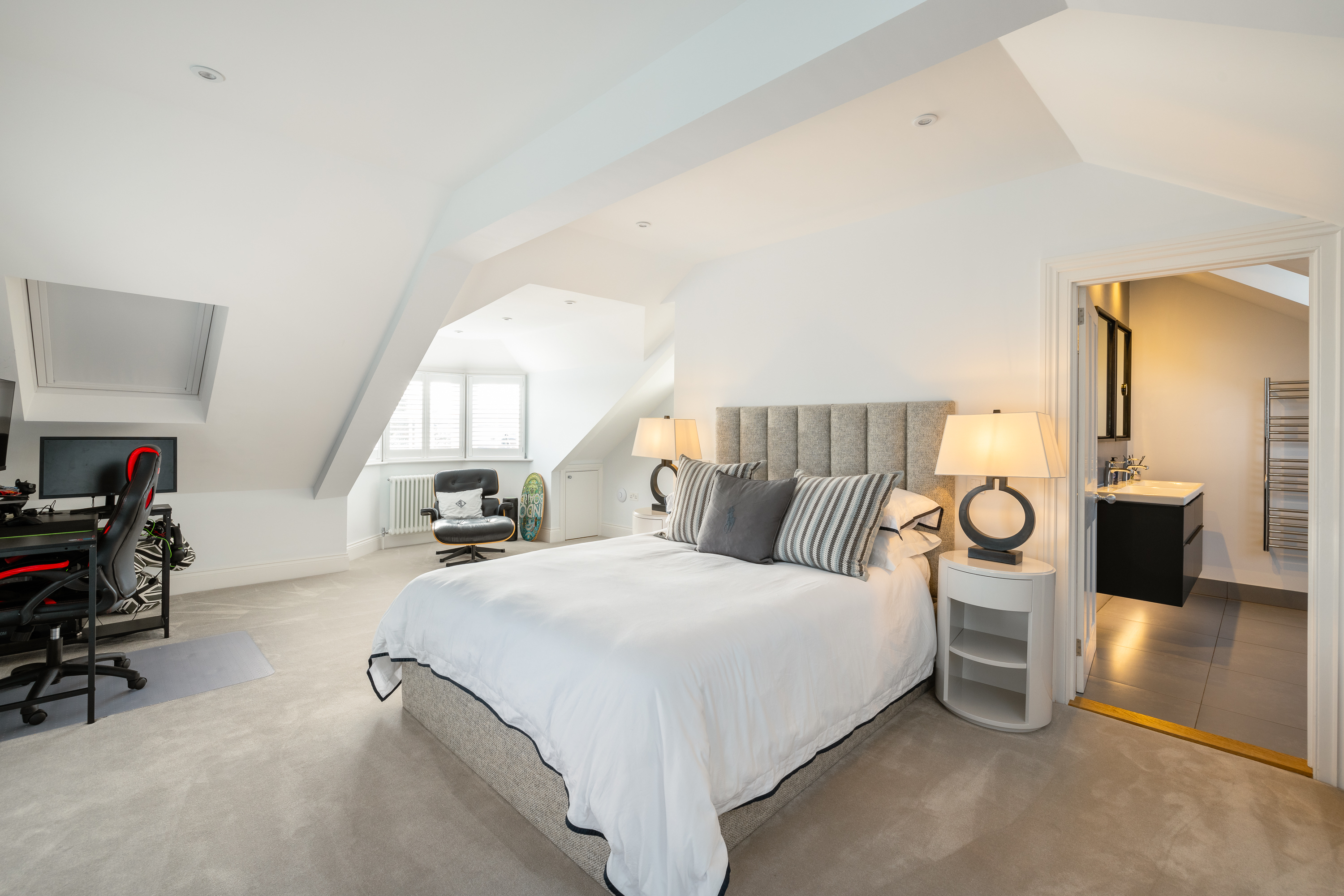 Mesnil Brock photo 60