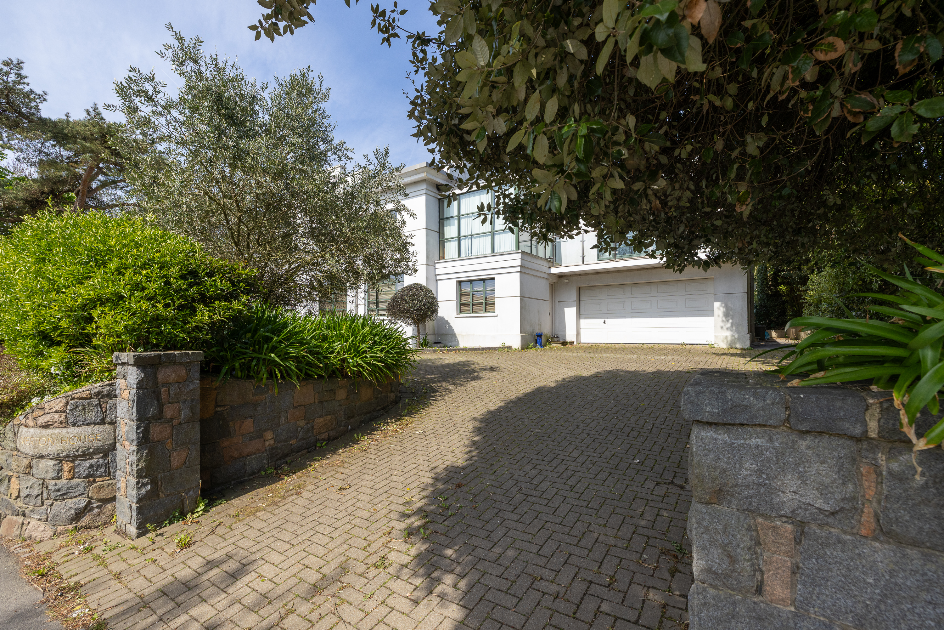 Merton House photo 3