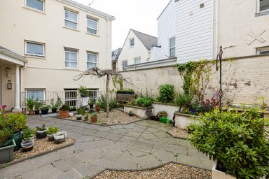 Flat 1, Laverstock Court photo 15