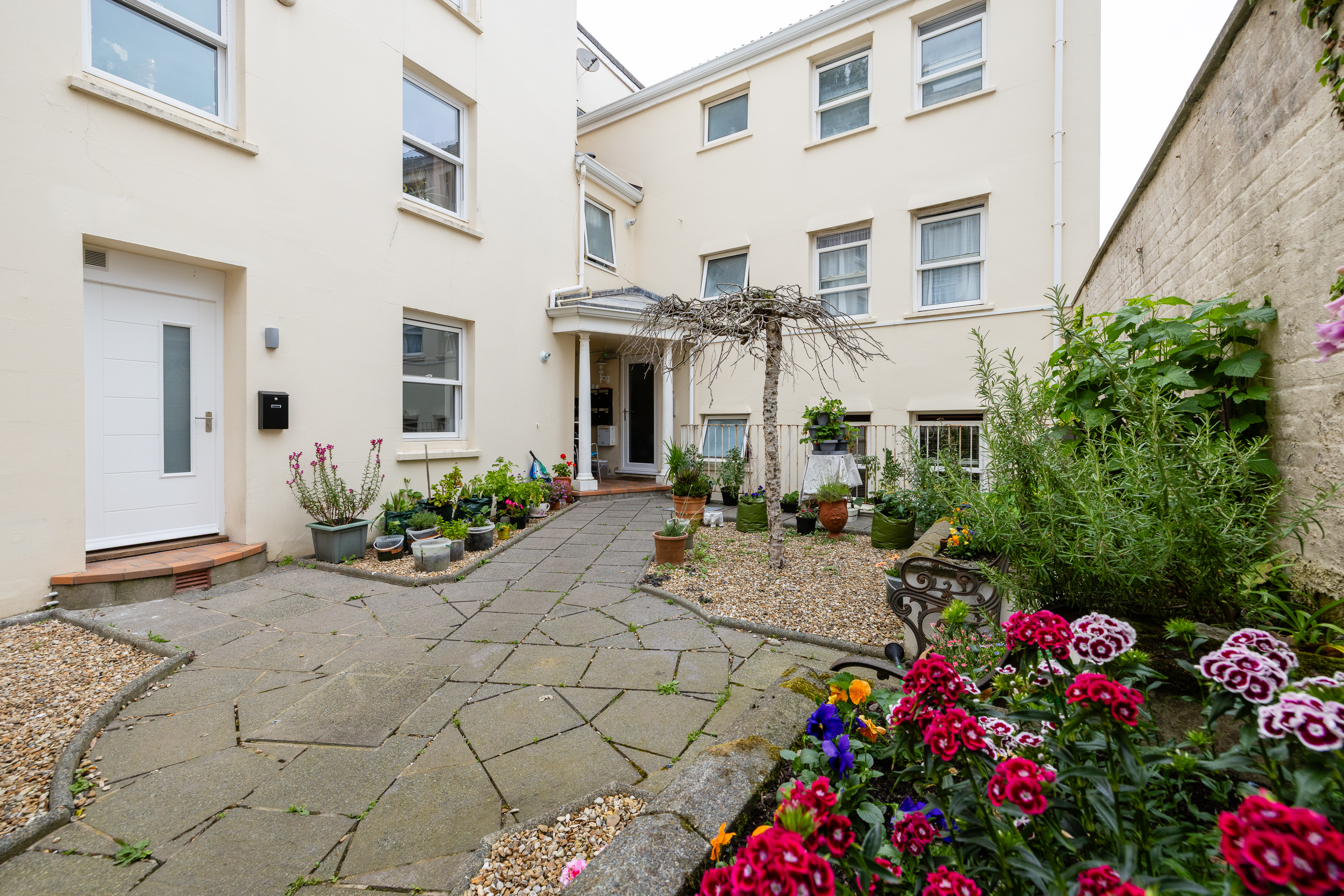 Flat 1, Laverstock Court photo 16