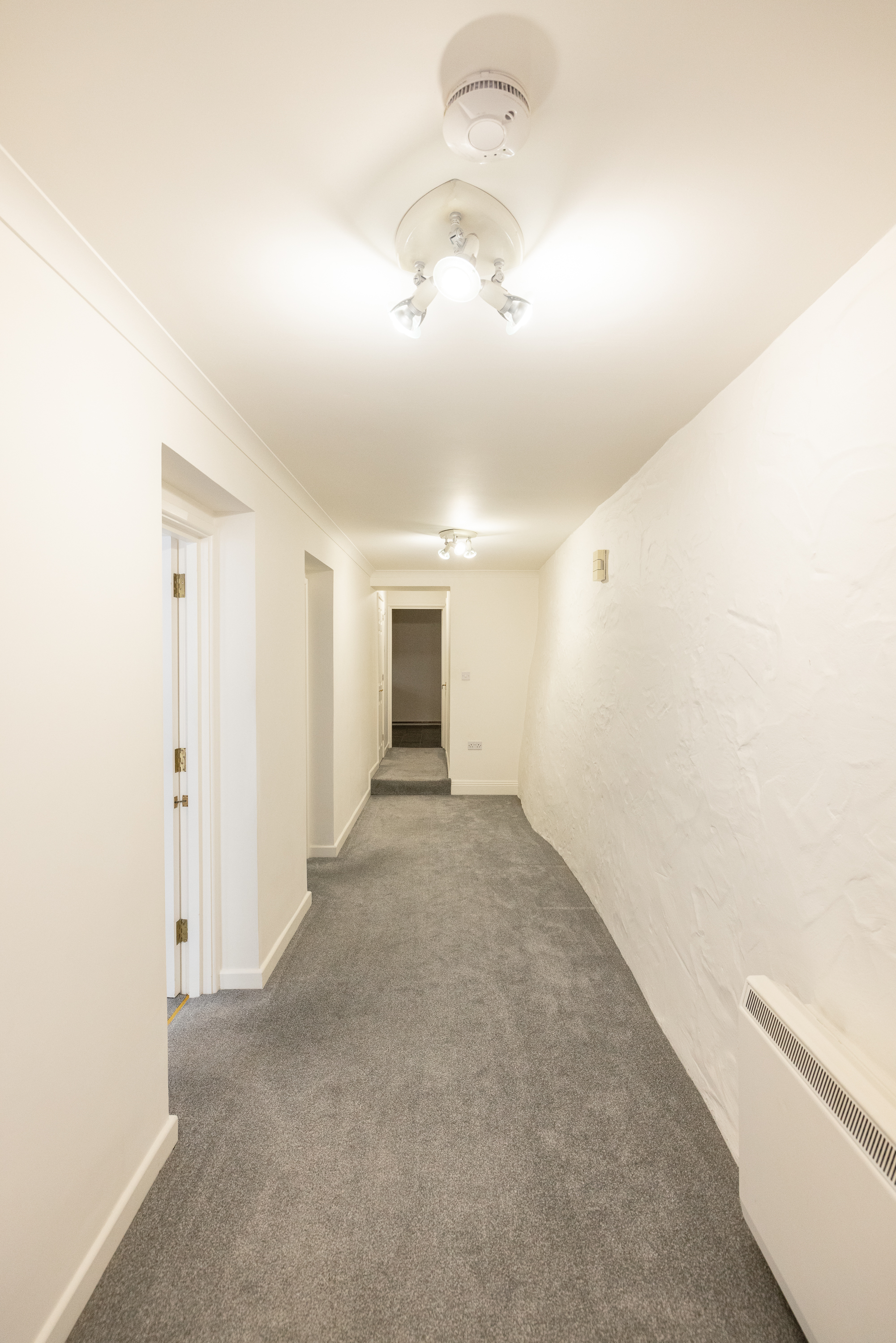 4, Abbey Court photo 3