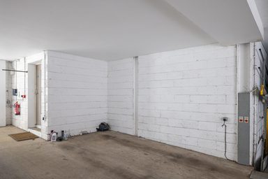 Apartment 10, Infinity Place photo 26