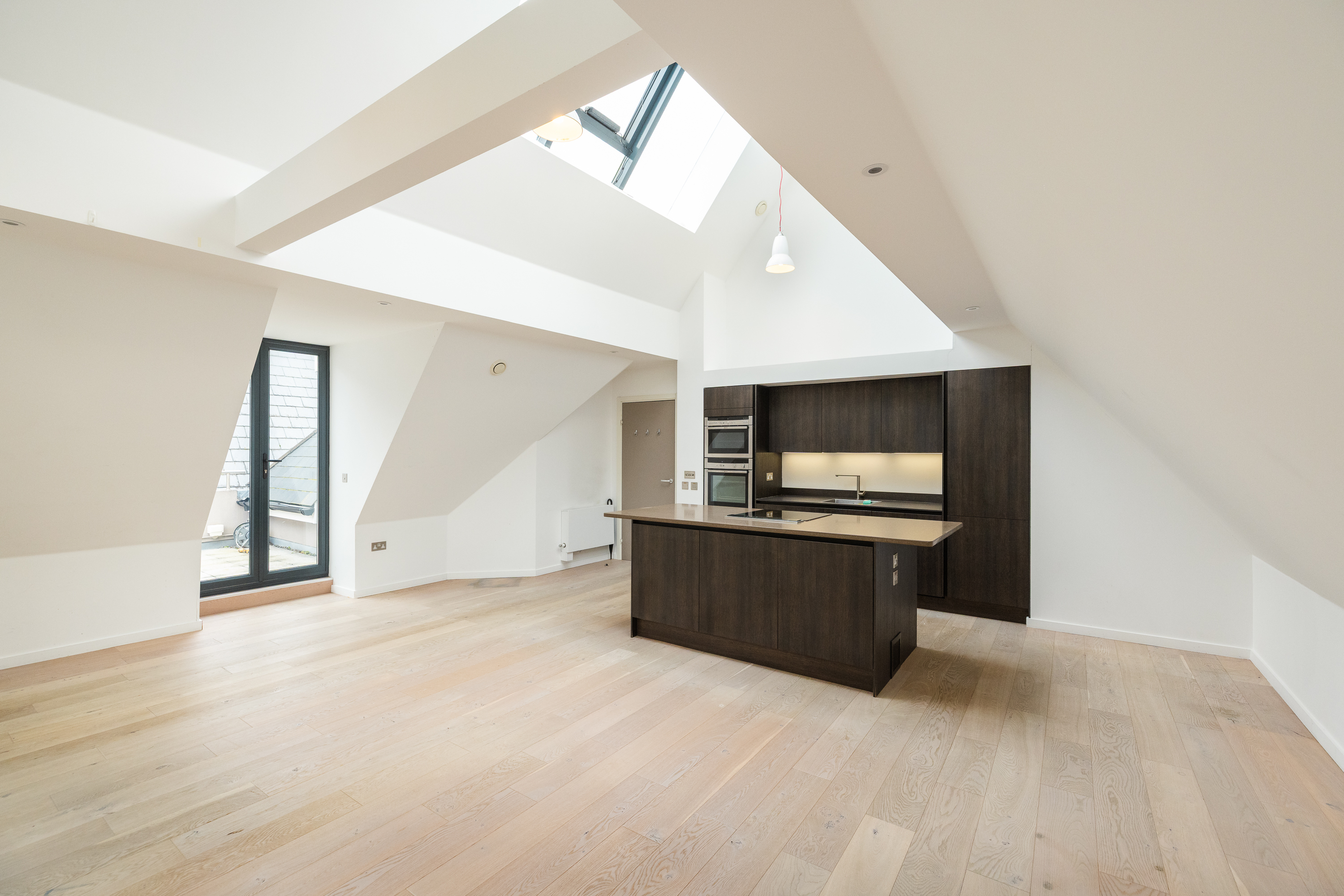 Apartment 10, Infinity Place photo 10