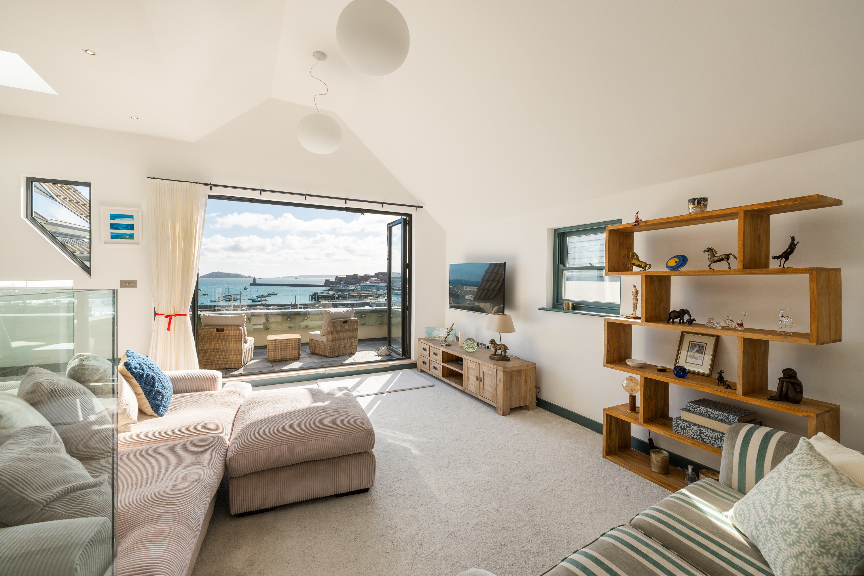 The Penthouse photo 14