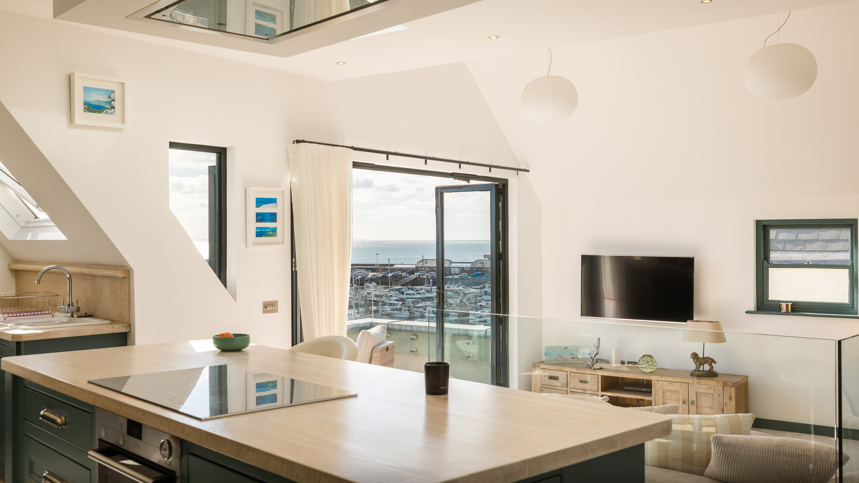 The Penthouse photo 9