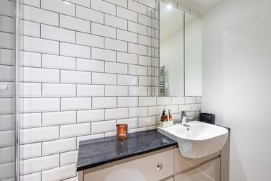 Flat 2, 22 Sausmarez Street photo 16