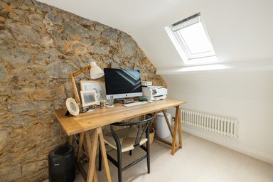 86, Victoria Road photo 31