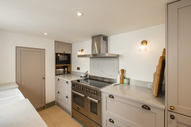 86, Victoria Road photo 14