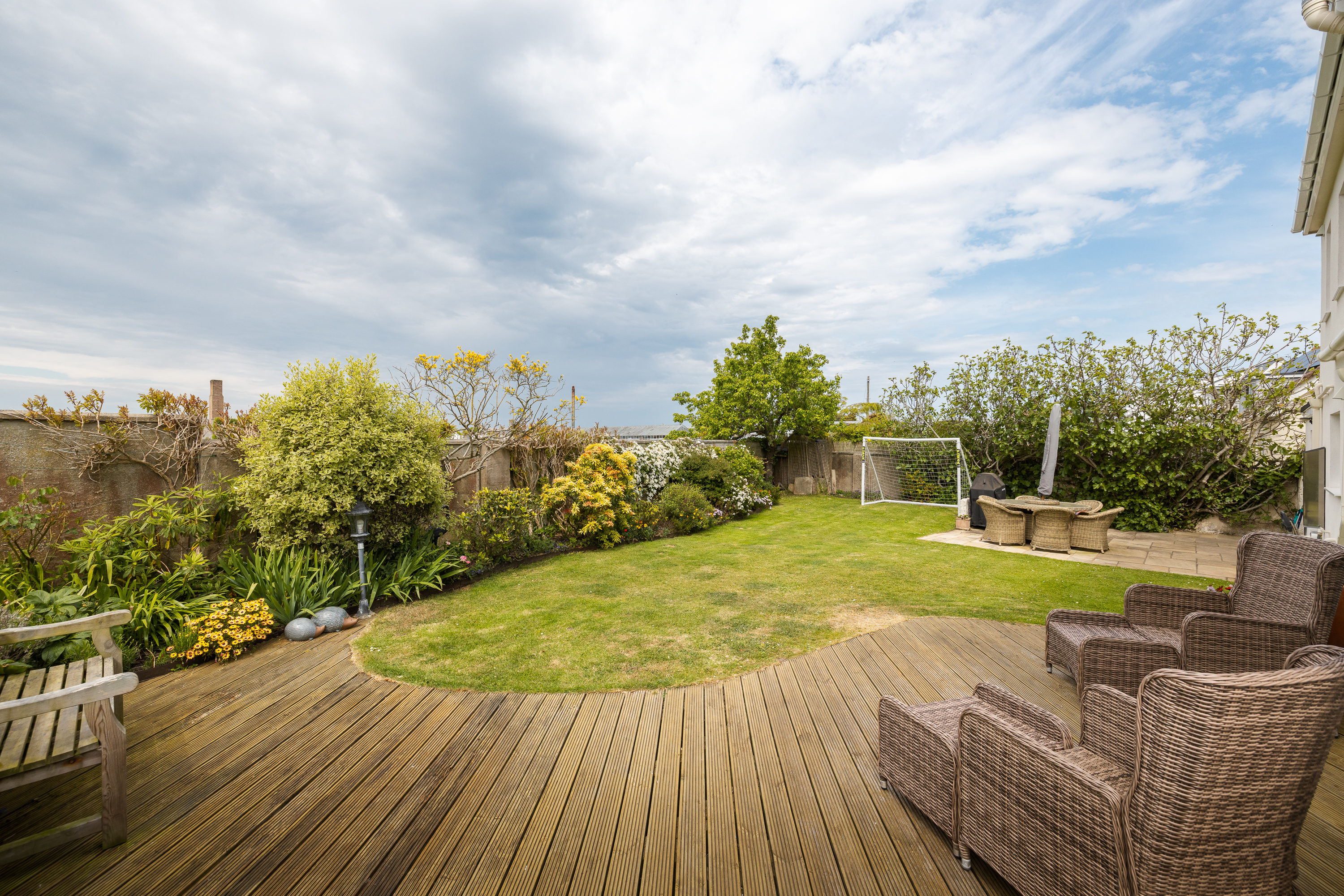 Little Gables photo 35