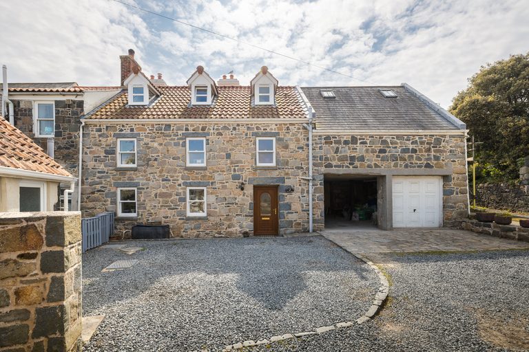 2, Maison De Bas Cottage photo 1