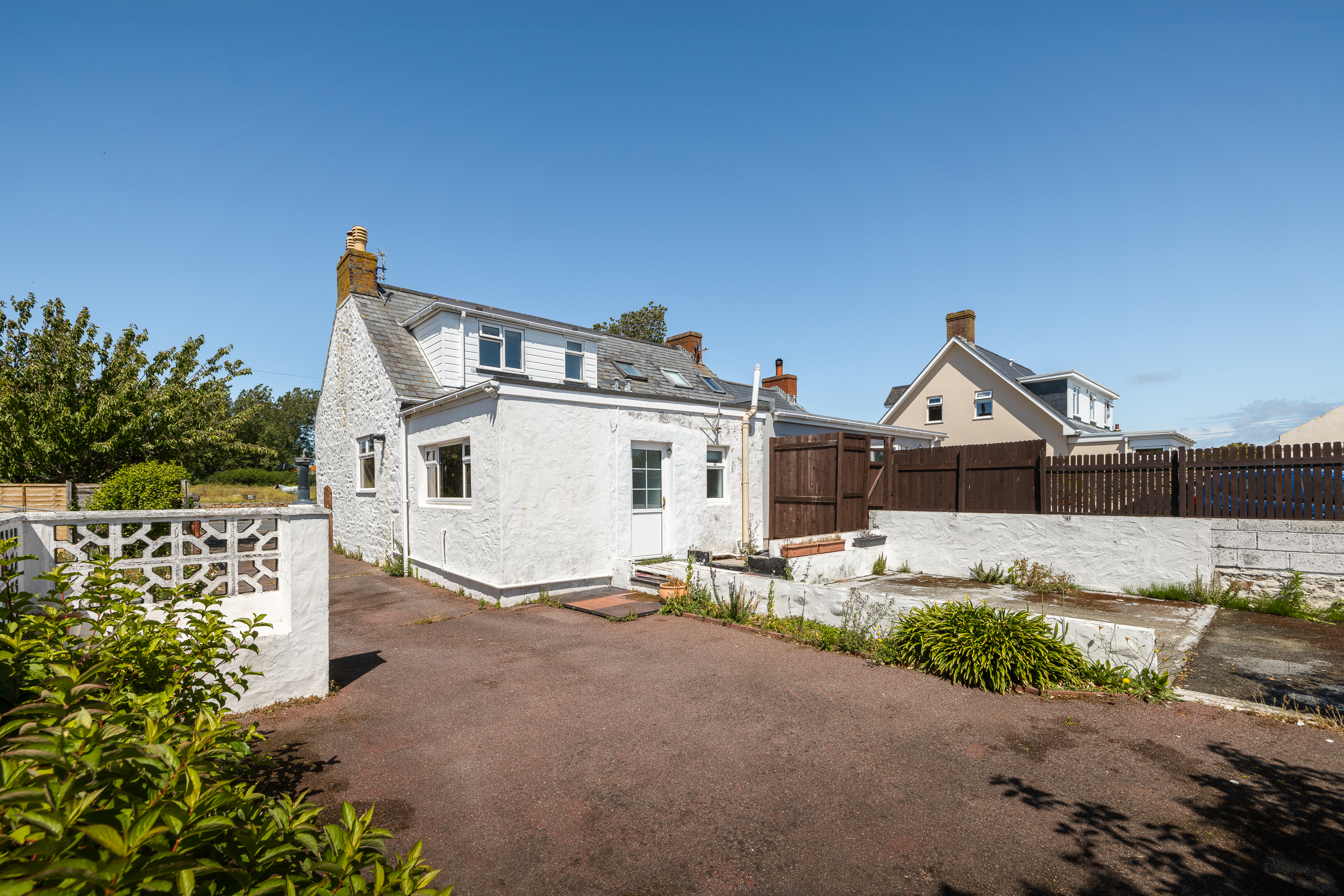 2 Kinross Cottage photo 24