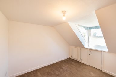 2 Kinross Cottage photo 16