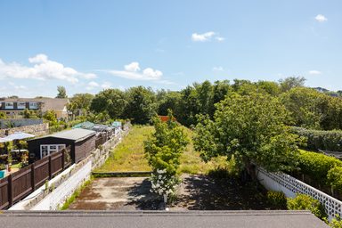 2 Kinross Cottage photo 17