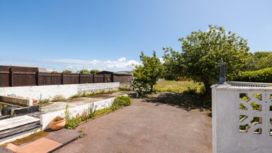2 Kinross Cottage photo 19
