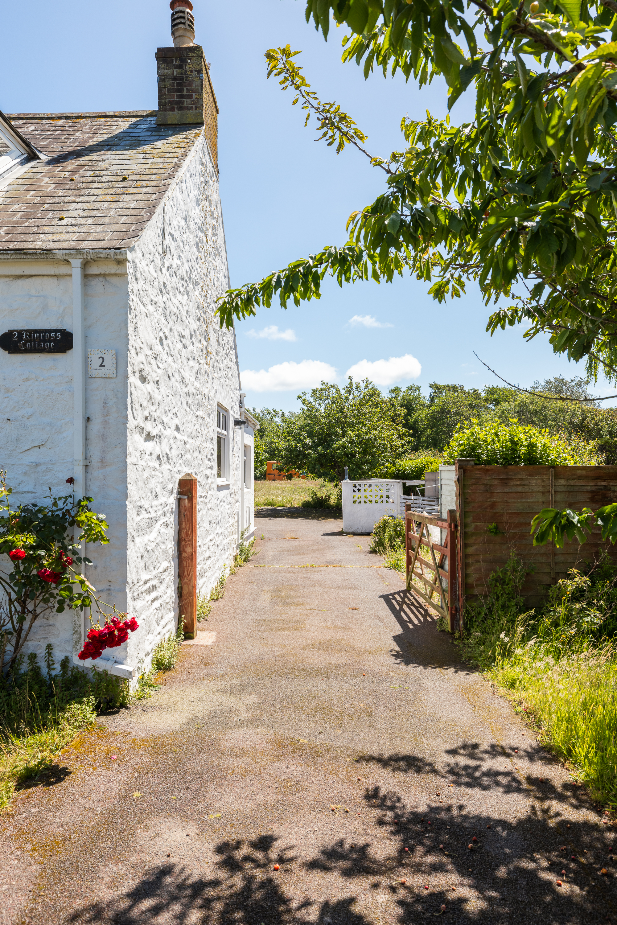 2 Kinross Cottage photo 27