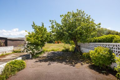 2 Kinross Cottage photo 20
