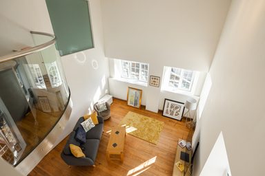 Apt. 2, British & Foreign School photo 22