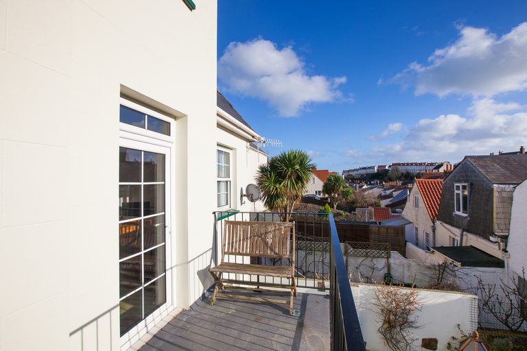 Flat 2, Sunnybank - photo 16 of 19