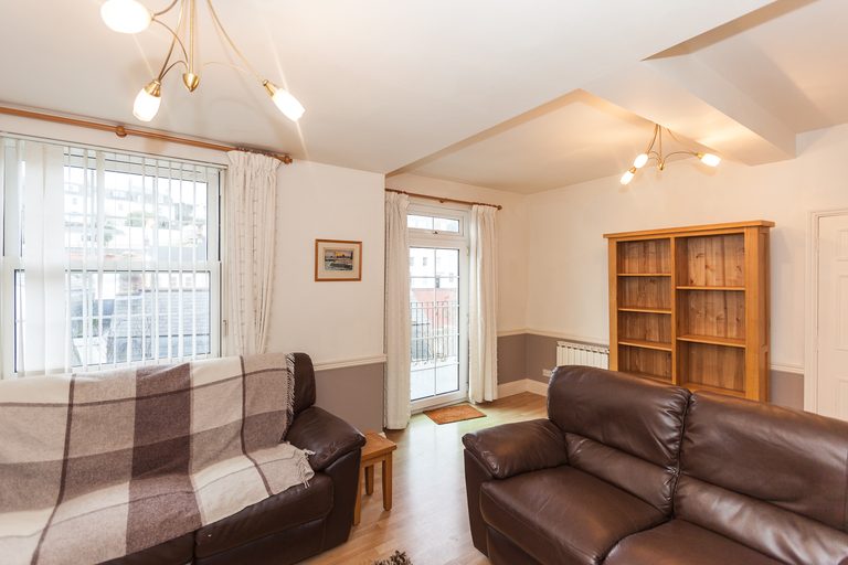 Flat 2, Sunnybank - photo 5 of 19