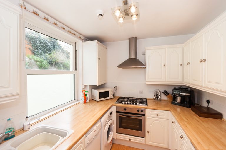 Flat 2, Sunnybank - photo 7 of 19