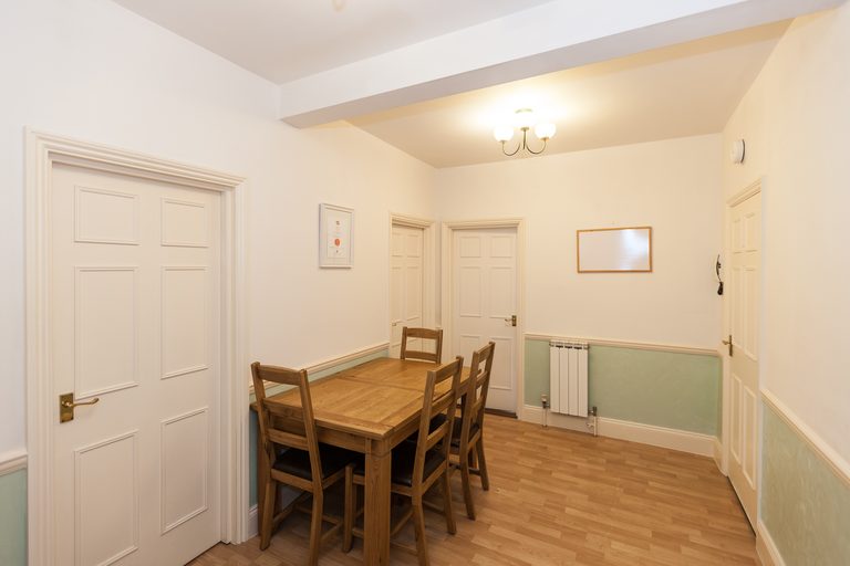 Flat 2, Sunnybank - photo 6 of 19