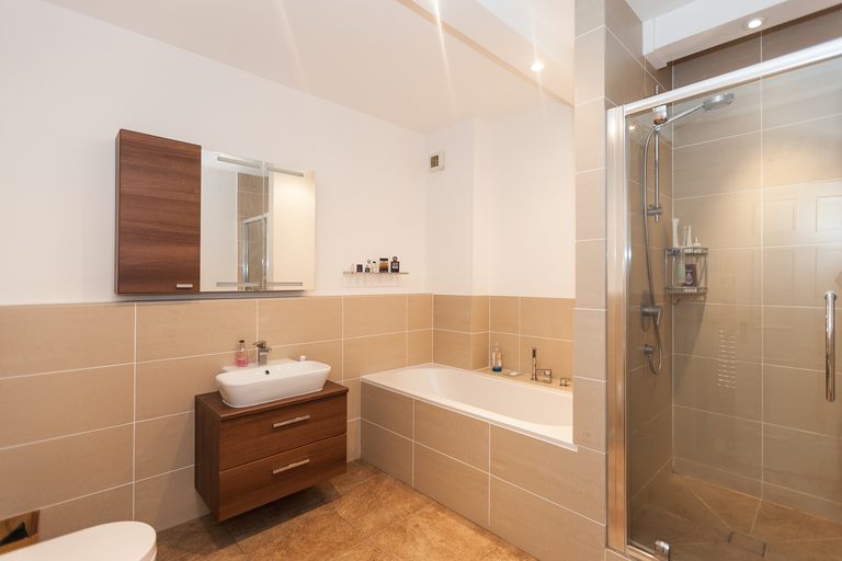 Flat 2, Sunnybank - photo 15 of 19