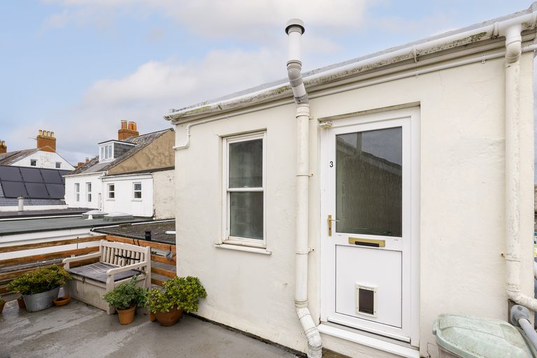 Flat 3, Maitland - photo 3 of 18