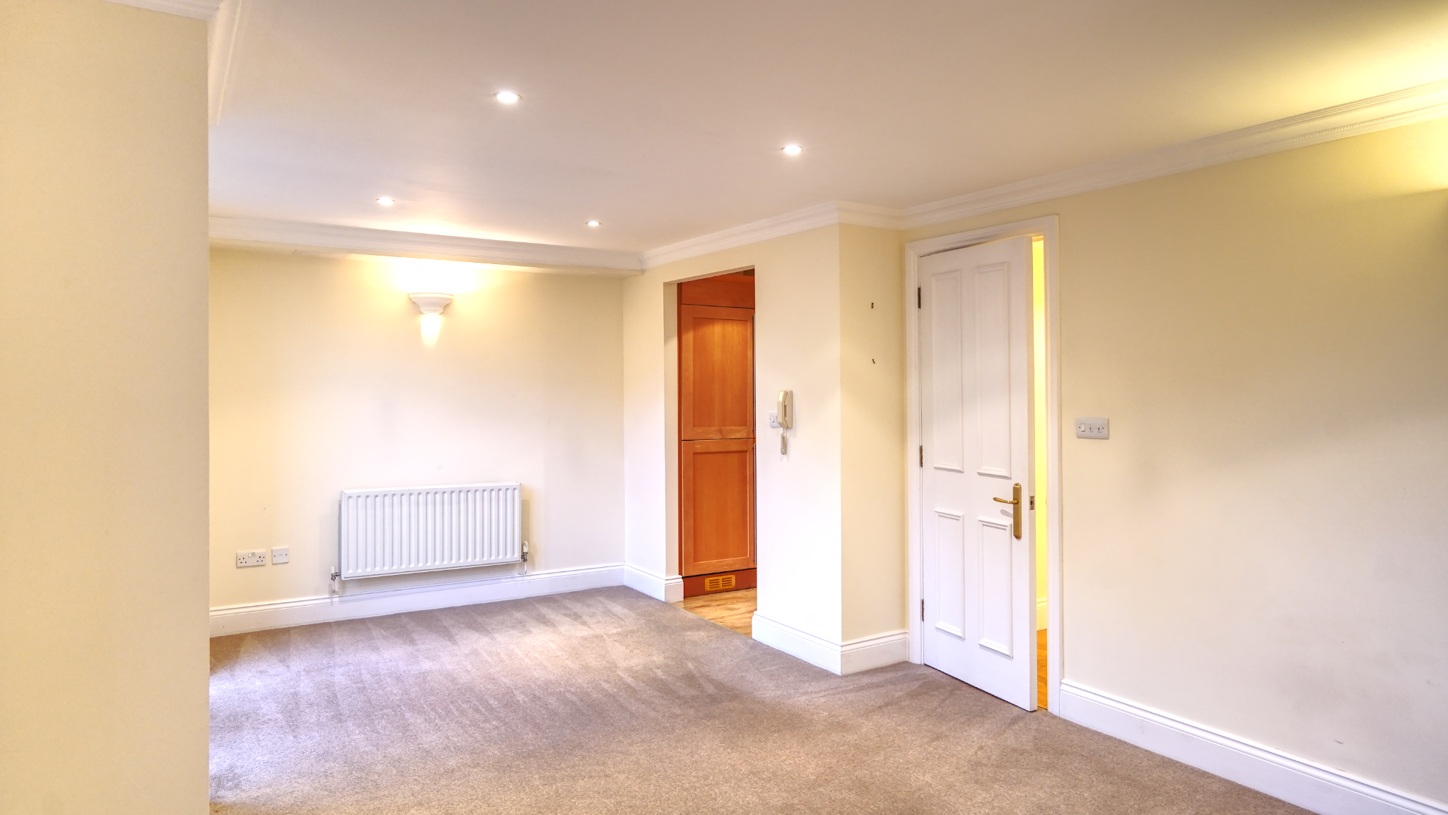 Apartment 5 Charles Mauger House photo 3