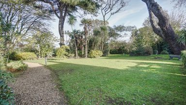 3 Infinity Gardens photo 16