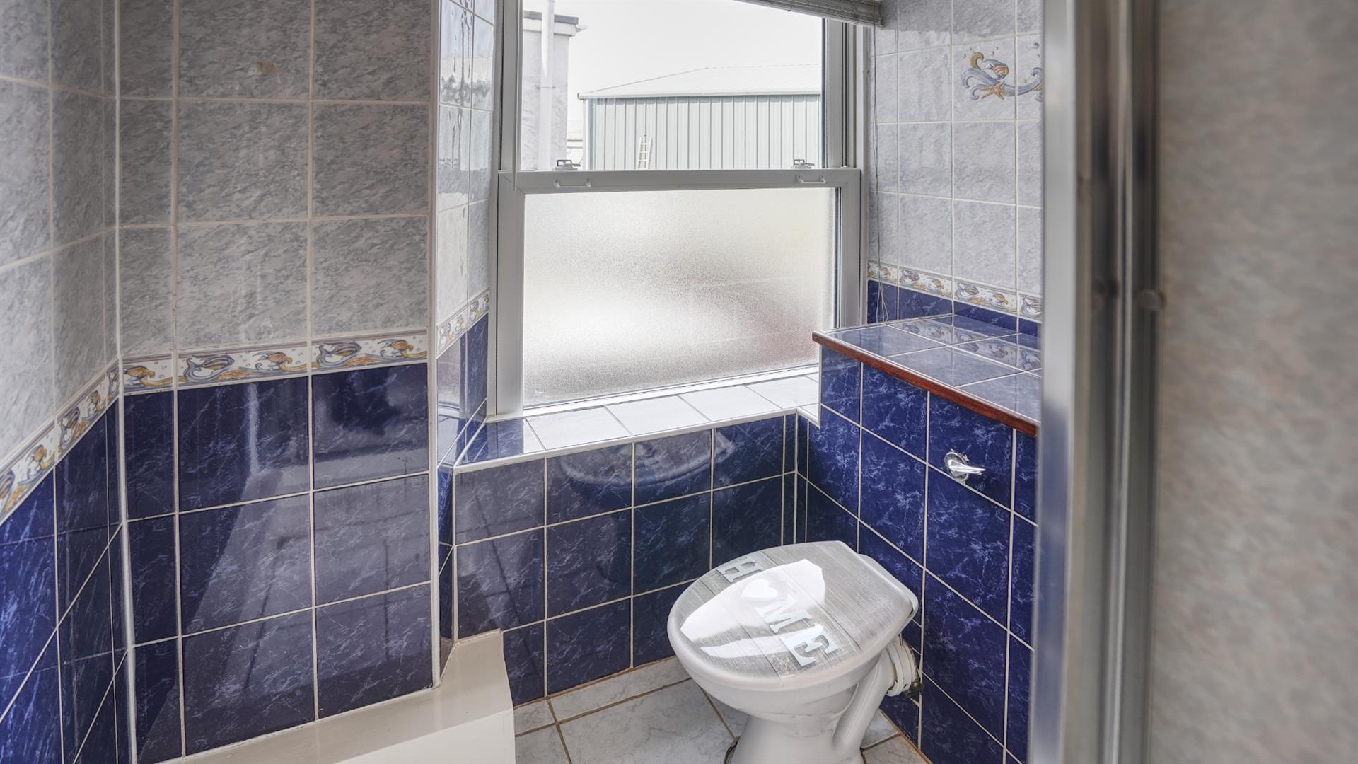 Flat 3, 5 Victoria Terrace photo 6