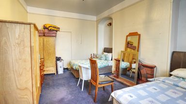 Elland Villa photo 3