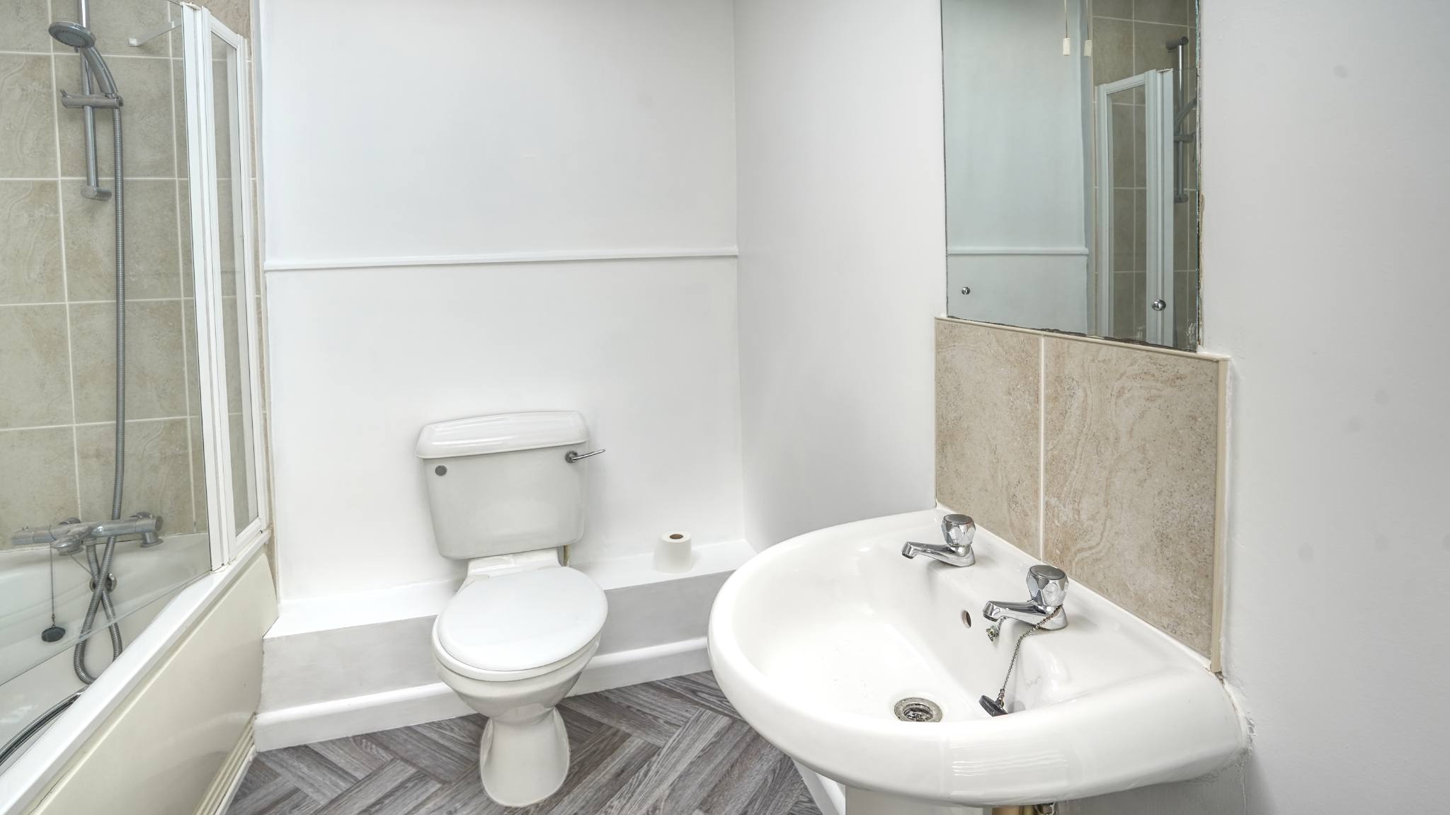 Flat 9 - Gravees Court photo 7