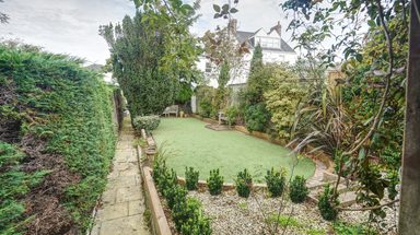 Hillstead photo 15