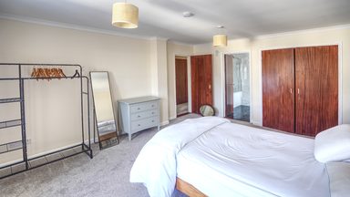 The Penthouse, Longstore Court photo 8