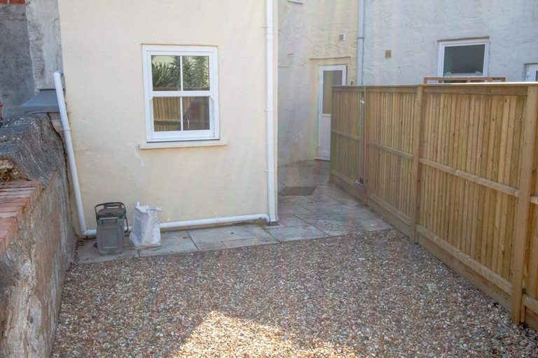 Garden Flat, 3 Allez Street photo 1