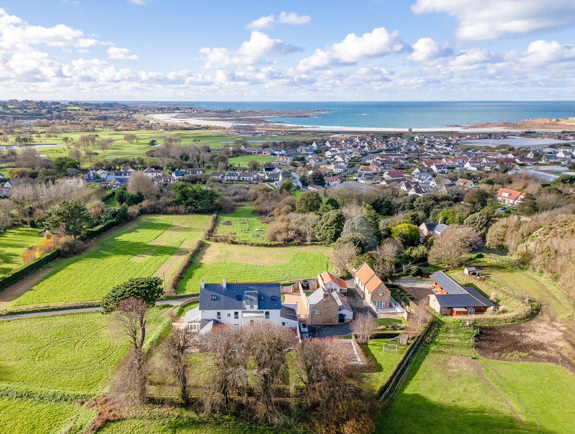 3 La Hougue photo 43