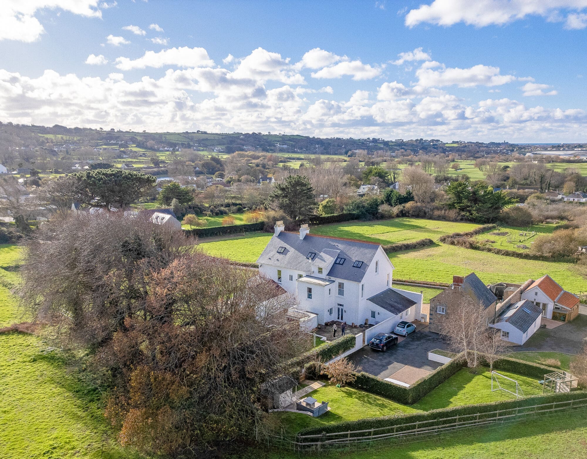 3 La Hougue photo 42