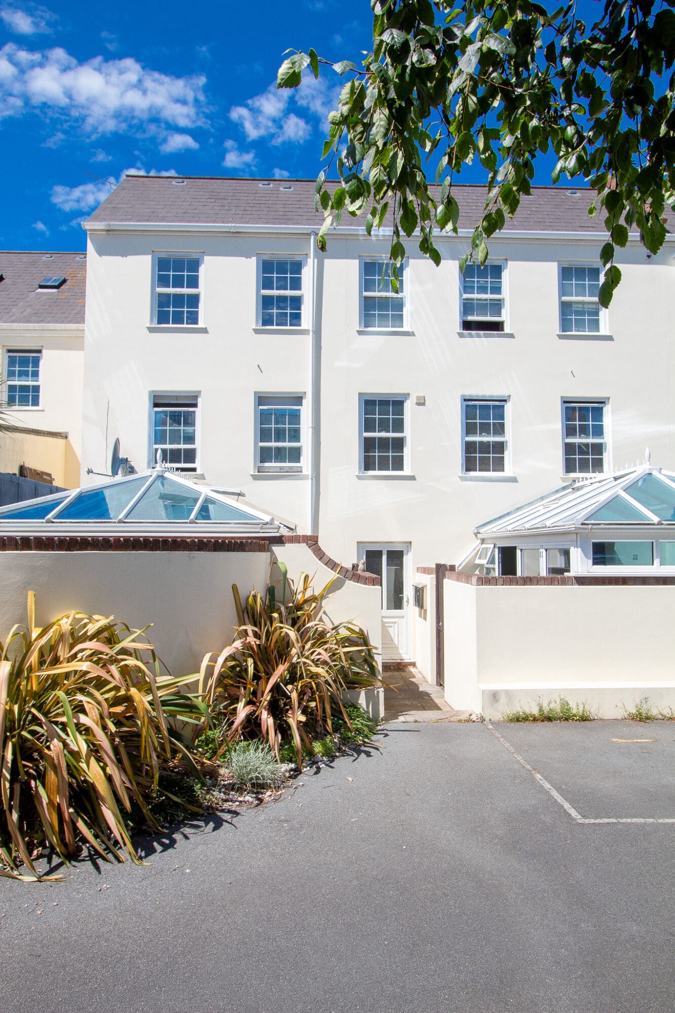 2, Cornwall Place photo 2