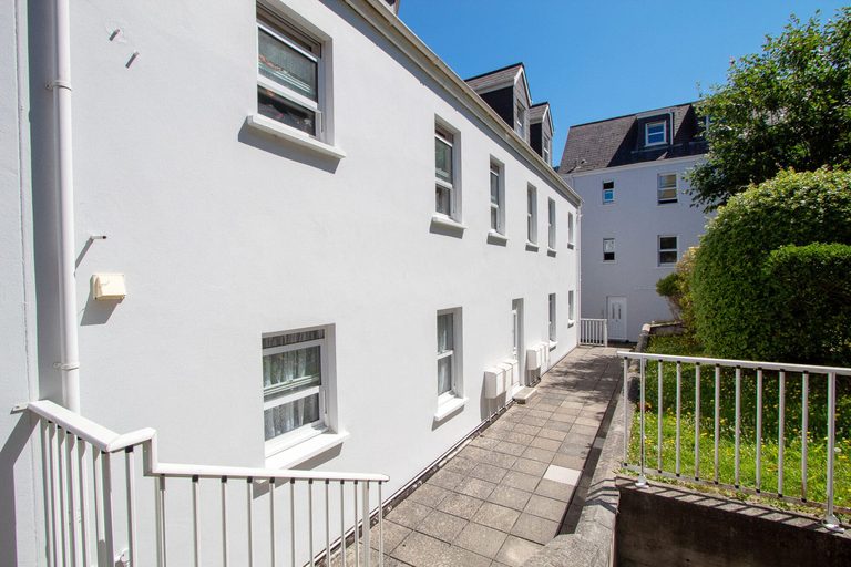 Apartment 29 Millmount photo 1