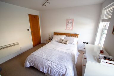Apartment 9, Herald Court photo 10