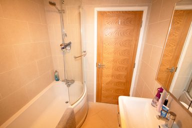 Apartment 9, Herald Court photo 13