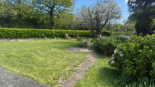 Two Bedroom Local Market Unfurnished Detached Bungalow "LEASE UPTO 12 MONTHS" parking and garden situated in St Peters, regret no smokers or pets, available to rent early June 26 photo 10