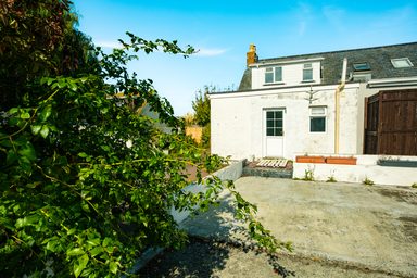 2 Kinross Cottages photo 17