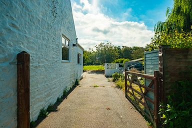 2 Kinross Cottages photo 18