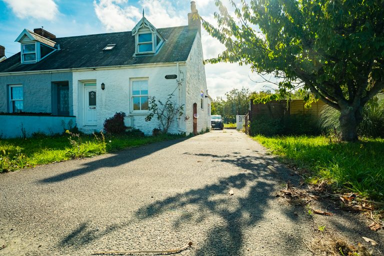2 Kinross Cottages photo 1