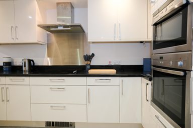6, Salem Apartments photo 13