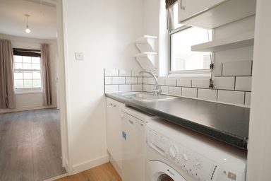 Flat 2, Toujours photo 14