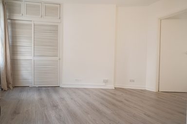 Flat 2, Toujours photo 7