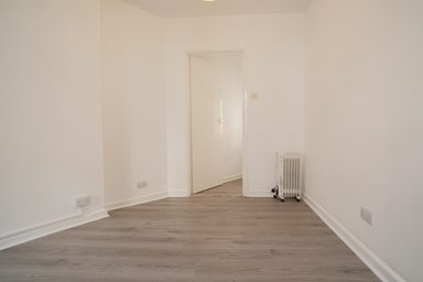 Flat 2, Toujours photo 6