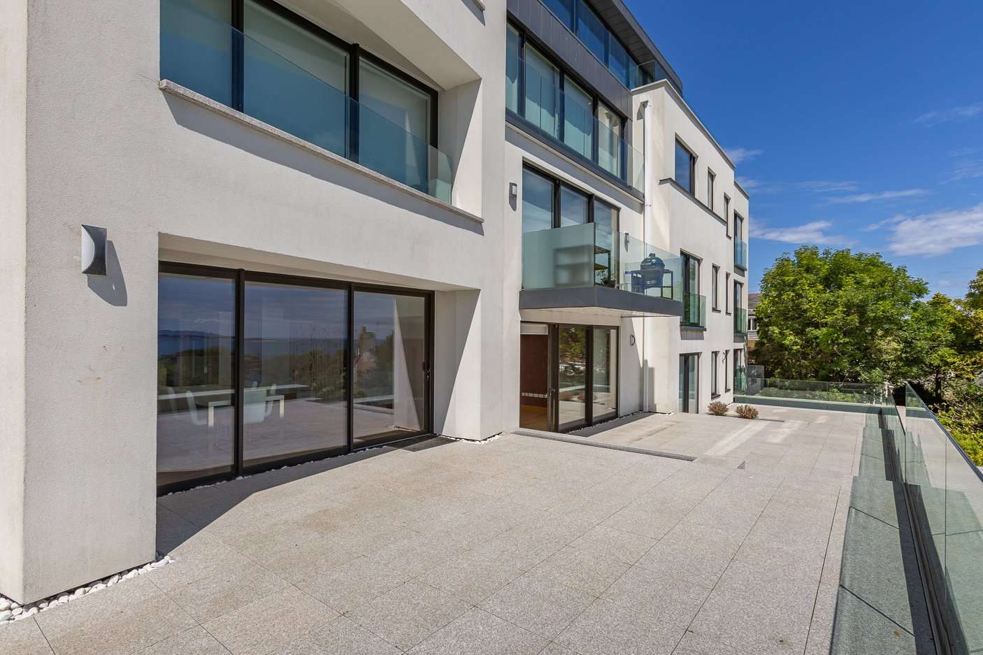 1 Mont Havelet Court photo 1